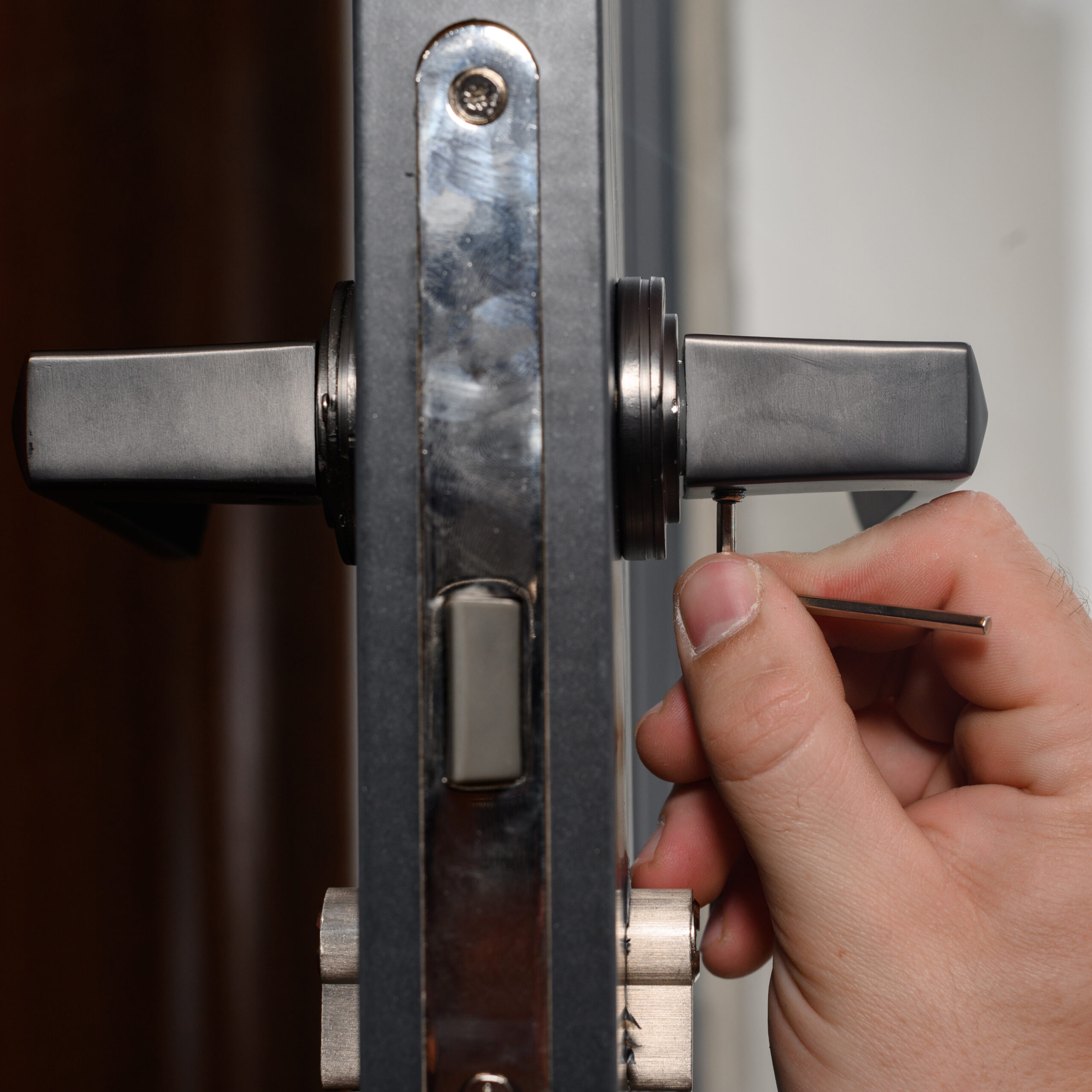 Locksmith Rekeying Door Knob
